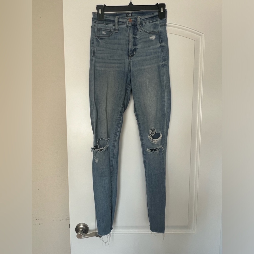 Distressed GAP Jeans